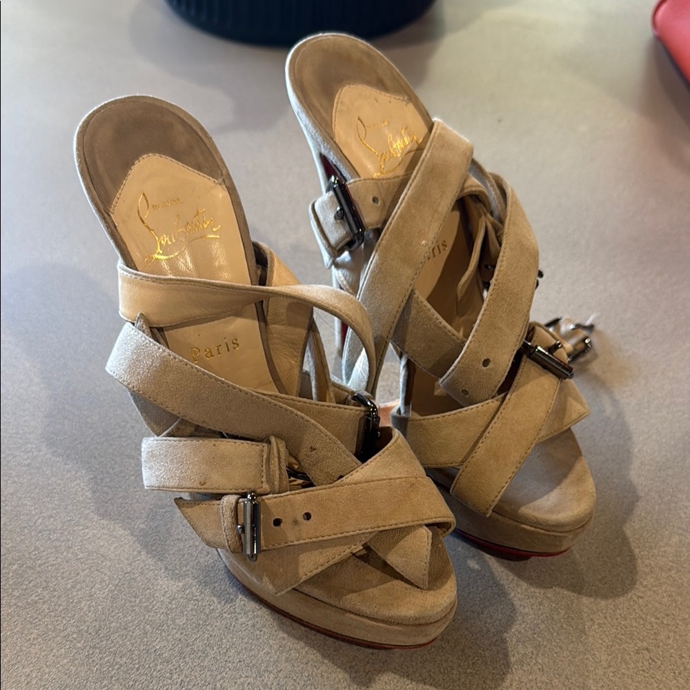 Christian Louboutin Tan Heels with Strappy Design 39 BEST PRICE!